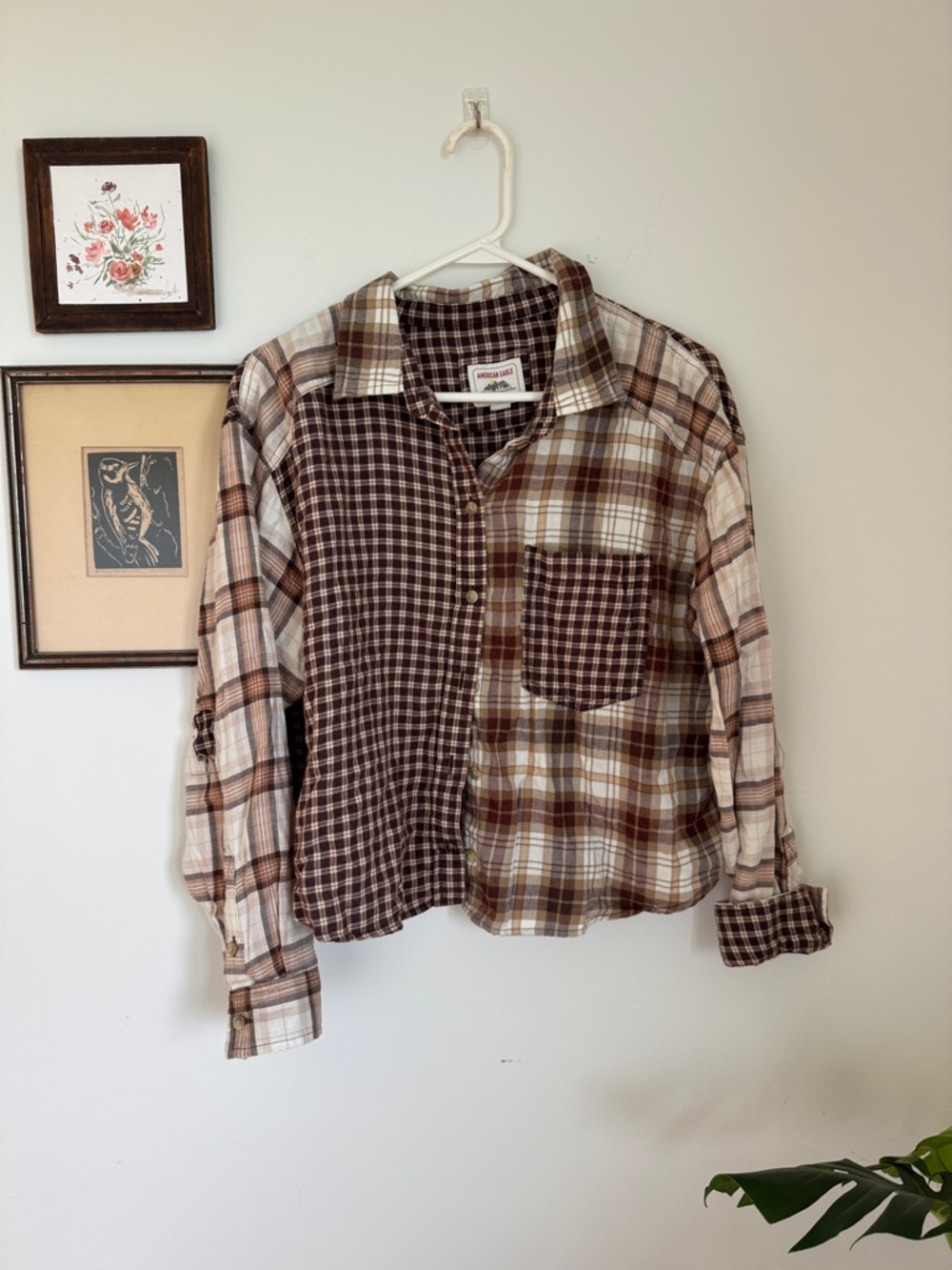 AE Cozy Cabin Cropped Flannel Brown and Cream Plaid Patchwork Shirt M great cond